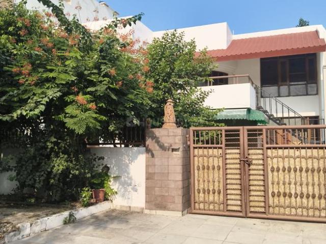 5 BHK Independent House in Sector 9 for resale Panchkula. The reference number is 20824648