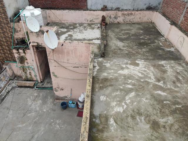 5 BHK Independent House in Shahdara for resale New Delhi. The reference number is 20895645