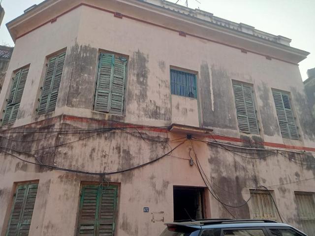 5 BHK Independent House in Shyam Bazar for resale Kolkata. The reference number is 19102557