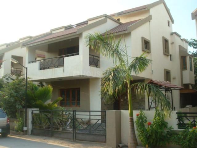 5 BHK Independent House in South Bopal for rent Ahmedabad. The reference number is 19962553