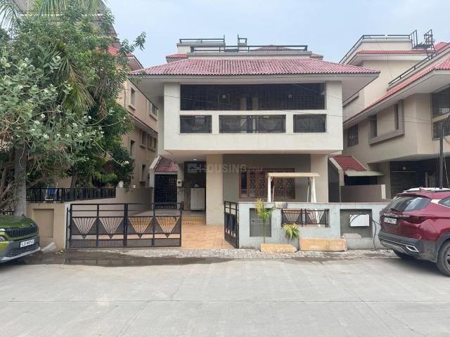 5 BHK Independent House in South Bopal for resale Ahmedabad. The reference number is 20758223