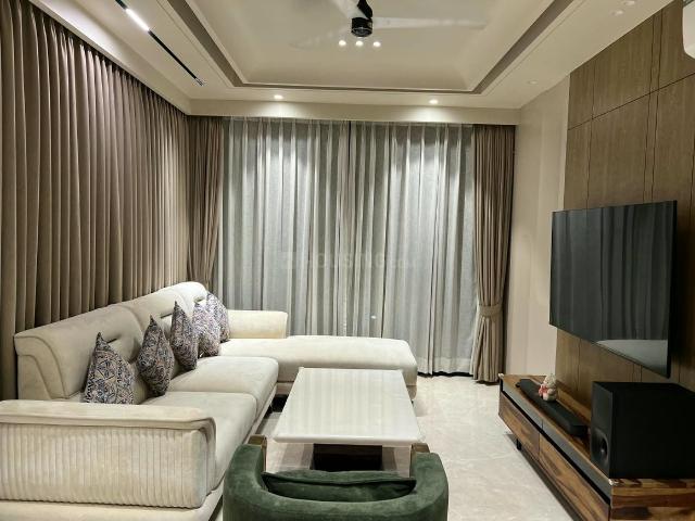 5 BHK Independent House in Sushant Lok Phase 1 for rent Gurgaon. The reference number is 21235121