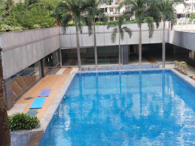 5 BHK Penthouse in Crossings Republik for resale Ghaziabad. The reference number is 21198158