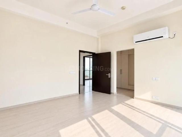 5 BHK Penthouse in Sector 112 for rent Gurgaon. The reference number is 21296005