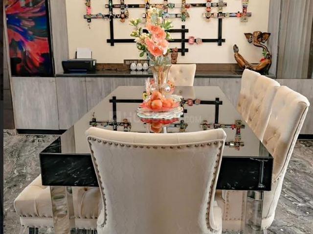5 BHK Penthouse in Sector 128 for rent Noida. The reference number is 19550214