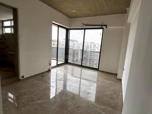 5 BHK Penthouse in Vikram Nagar for resale Ahmedabad. The reference number is 20725756