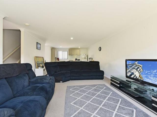 5 Blackbird Street, Thornton