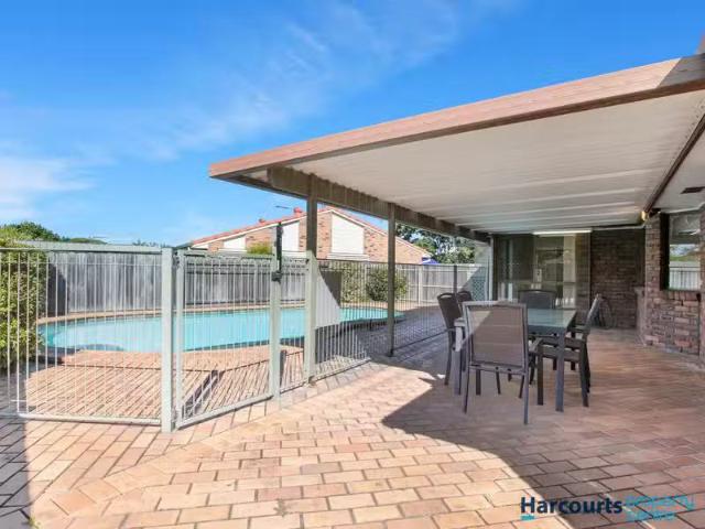 5 Booreeco Court, CARINDALE, QLD 4152 House for Rent