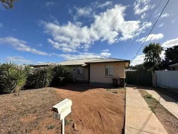 5 Bowden Street, Whyalla Stuart, SA 5608
