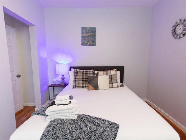 5 BR in Boston