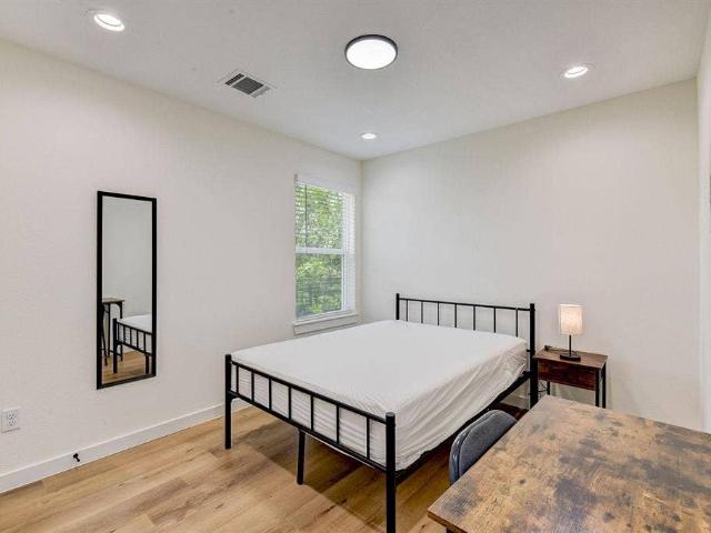 5 BR in Houston
