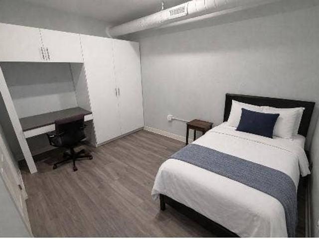 5 BR in Kansas City