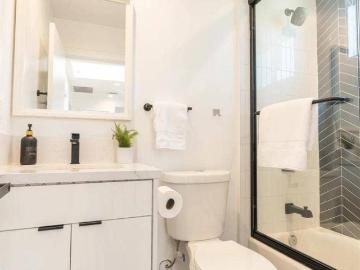 5 BR in Los Angeles