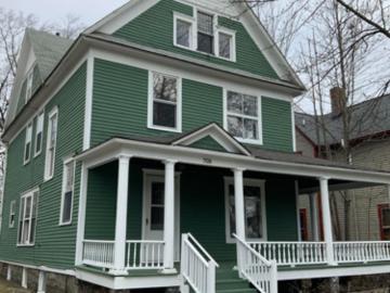5 BR, 1 BA Apartment 708 W Walnut St, Unit 2, Kalamazoo, MI 49007