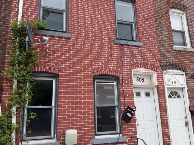 5 BR, 1 BA Apartment 802 Smith St, Norristown, PA 19401