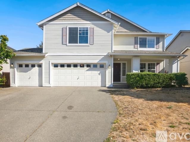 5 BR, 2.5 BA Apartment 12530 SE 299th Pl, Auburn, WA 98092