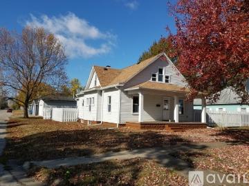 5 BR, 2.5 BA Apartment 2431 Dillman Street, Terre Haute, IN 47802