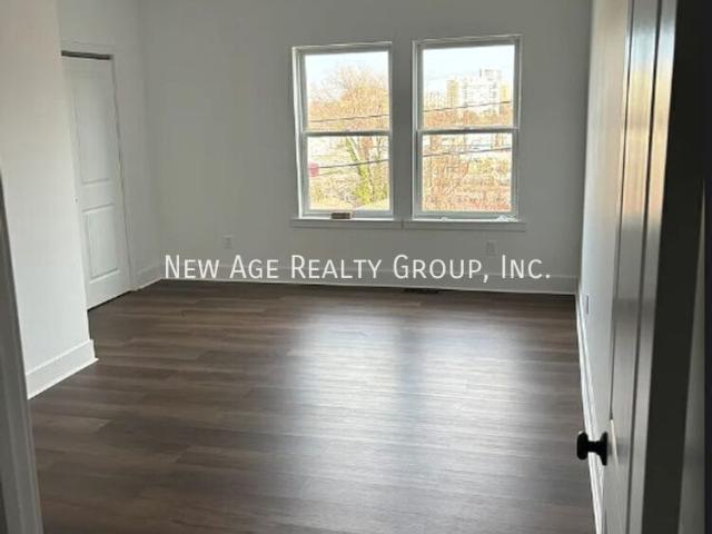 4 BR, 2.5 BA Apartment 256 N 32nd Street, Philadelphia, PA 19104