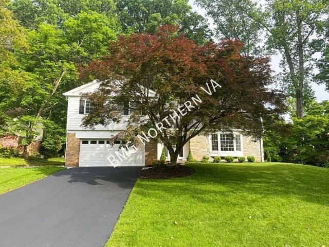 5 BR, 2.5 BA Apartment 404 Onondio Cir SE, Vienna, VA 22180
