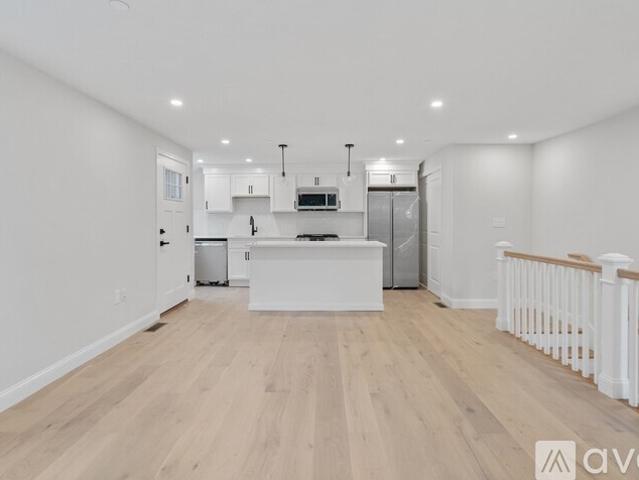 5 BR, 2.5 BA Apartment 57 Nottinghill Road, Unit 1, Boston, MA 02135