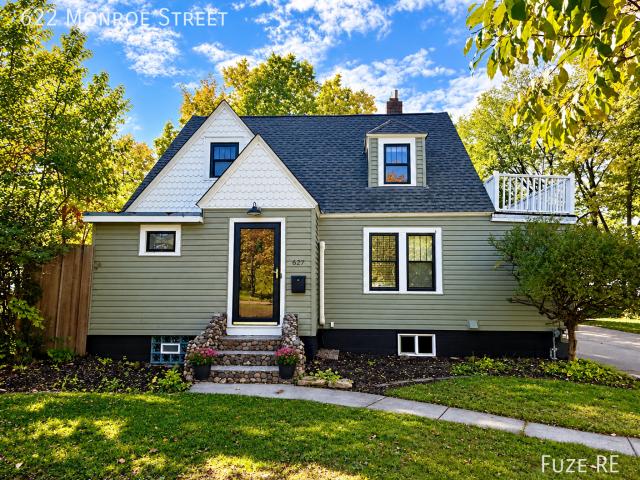 5 BR, 2.5 BA Apartment 622 Monroe Street, Anoka, MN 55303