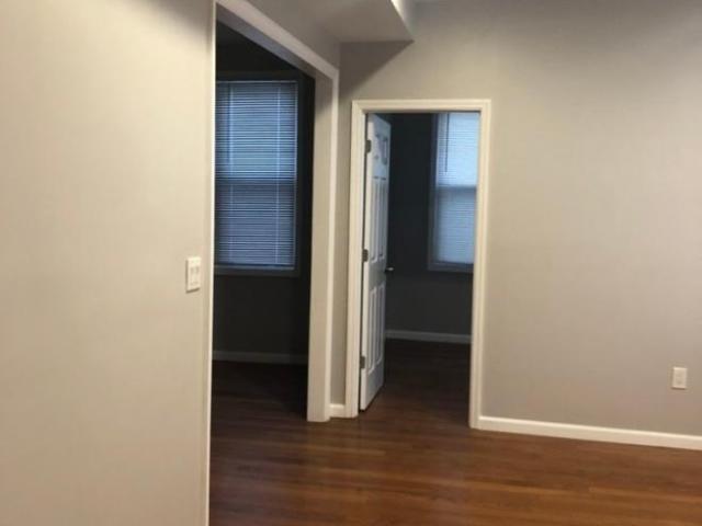 5 Br, 2 bath, Condo 849 Chancellor Ave