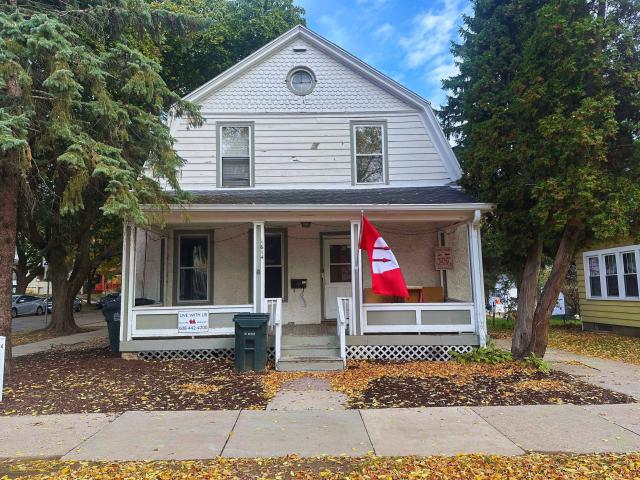 5 BR, 2 BA Apartment 1614 Regent Street Unit 1614 Regent St, Madison, WI 53726