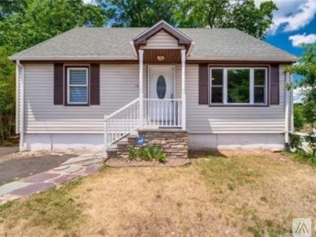 5 BR, 2 BA Apartment 1825 Chopsey Hill Road, Bridgeport, CT 06606