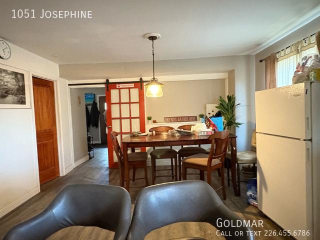5 BR, 2 BA Apartment 1051 Josephine, Windsor, ON N9B2L4