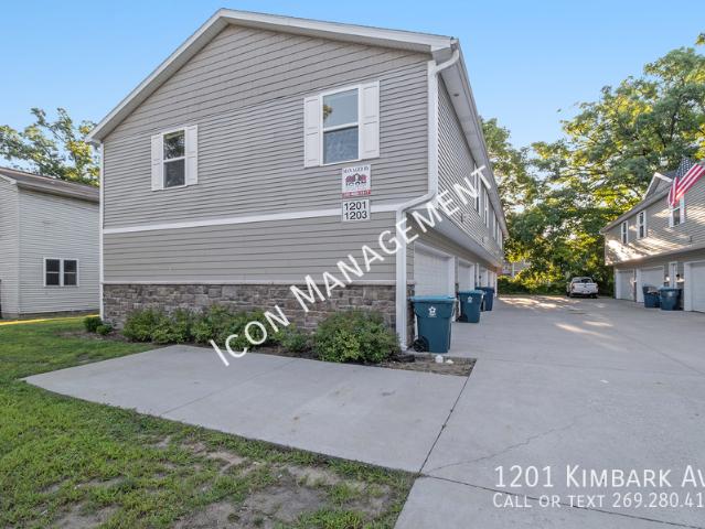 5 BR, 2 BA Apartment 1201 Kimbark Ave, Kalamazoo, MI 49006