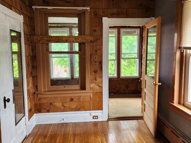 5 BR, 2 BA Apartment 1344 W Norwegian St, Pottsville, PA 17901