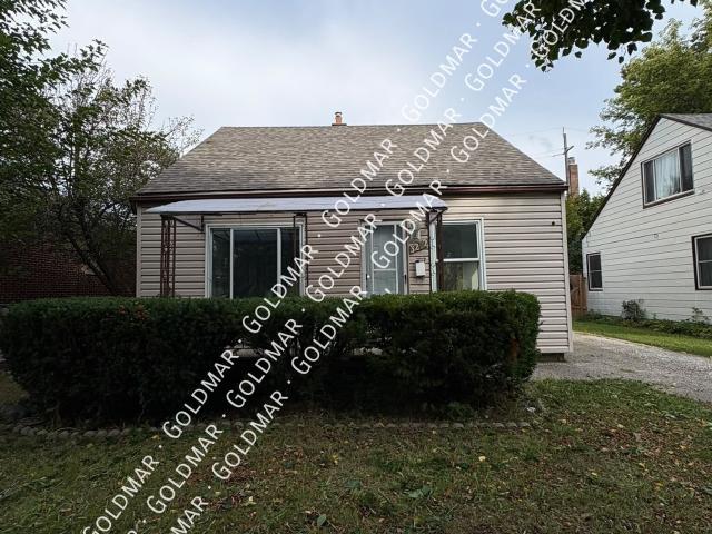 5 BR, 2 BA Apartment 3272 Edison Street, Windsor, ON N9C 1S2