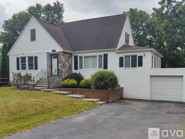 5 BR, 2 BA Apartment 43 Names Road, Rochester, NY 14623