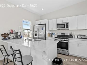 5 BR, 2 BA Apartment 5621 Dorothy Dr, San Diego, CA 92115