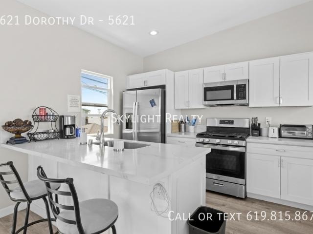 5 BR, 2 BA Apartment 5621 Dorothy Dr, San Diego, CA 92115