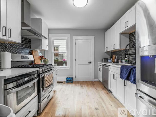 5 BR, 2 BA Apartment 5 Dickson St, Unit 1, Somerville, MA 02144