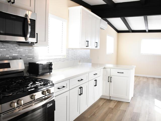 5 BR, 2 BA Apartment 61576 Aberdeen Drive, Joshua Tree, CA 92252