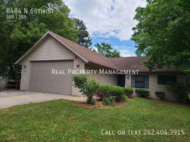 5 BR, 2 BA Apartment 8484 N 66th St, Brown Deer, WI 53223