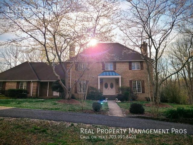5 BR, 3.5 BA Apartment 12219 Chapel Rd, Clifton, VA 20124