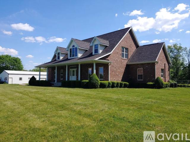 5 BR, 3.5 BA Apartment 19750 East Terre Haute Road, Paris, IL 61944