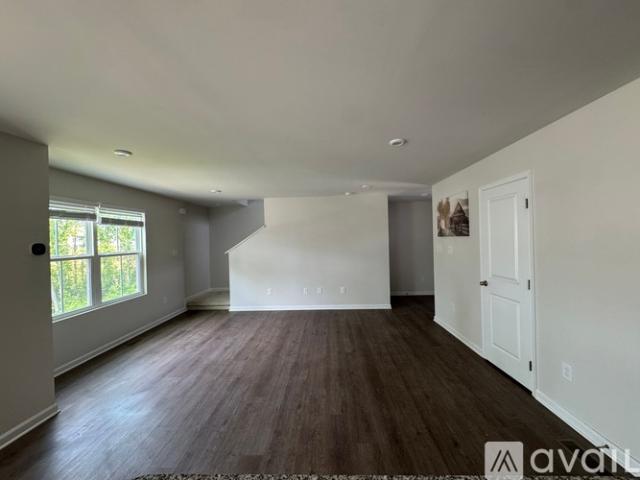 5 BR, 3.5 BA Apartment 201 Thicket Drive, Unit 201, Lynchburg, VA 24501