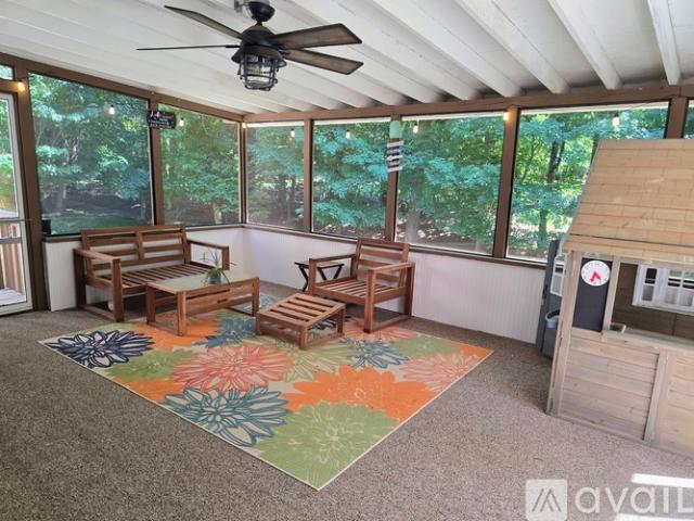 5 BR, 3.5 BA Apartment 90 Martin Point Court, Roswell, GA 30076