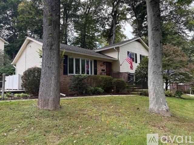 5 BR, 3 BA Apartment 14110 Flint Rock Terrace, Rockville, MD 20853