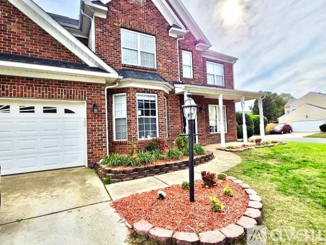 5 BR, 3 BA Apartment 130 Sawhorse Drive, Mooresville, NC 28115