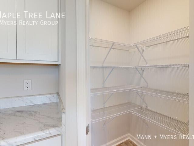 5 BR, 3 BA Apartment 135 Maple Tree Lane, Clayton, NC 27527
