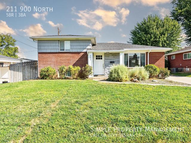 5 BR, 3 BA Apartment 211 E 900 N, Bountiful, UT 84010