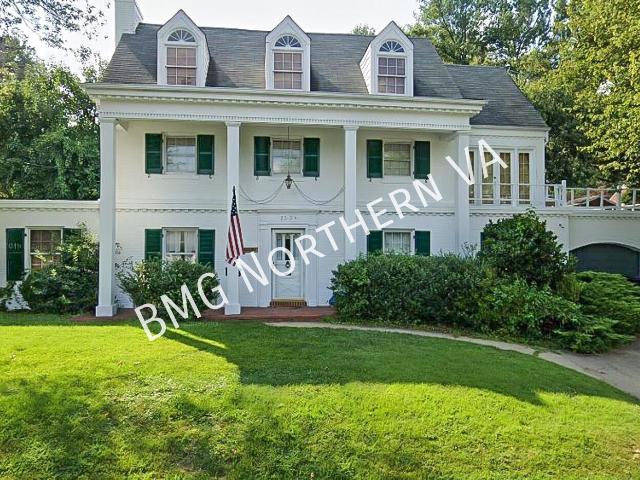 5 BR, 3 BA Apartment 2394 QUINCY ST NORTH, ARLINGTON, VA 22207