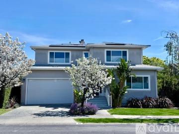 5 BR, 3 BA Apartment 49 Birch Avenue, Corte Madera, CA 94925