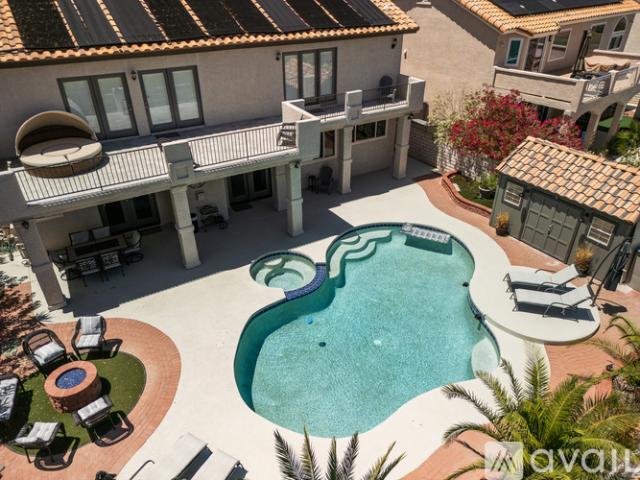 5 BR, 3 BA Apartment 56 Myrtle Beach Drive, Henderson, NV 89074