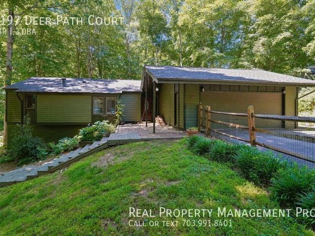 5 BR, 3 BA Apartment 6197 Deer Path Court, Manassas, VA 20112